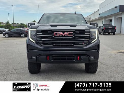 Used 2023 GMC Sierra 1500 AT4 w/ AT4 Premium Package AWD/4WD image 2