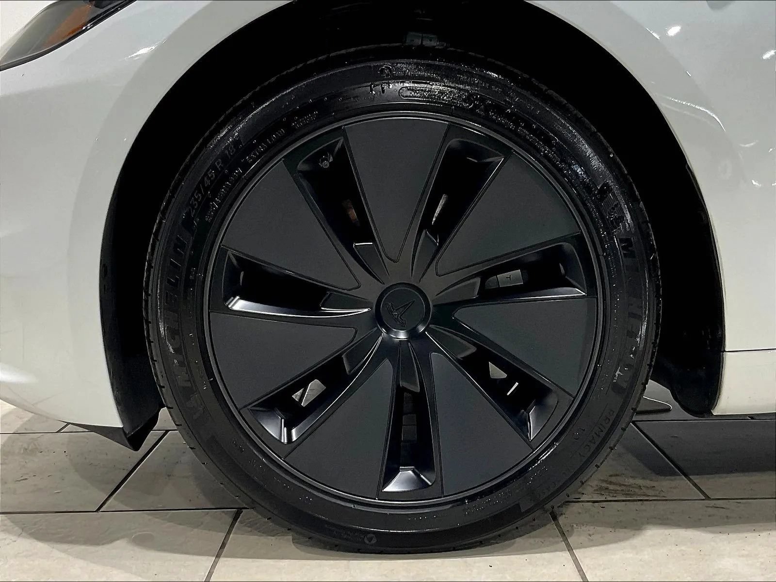 Used 2025 Tesla Model 3 Long Range RWD image 33