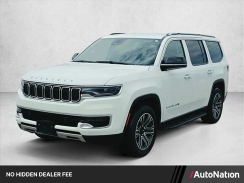 Used 2024 Jeep Wagoneer Series II w/ Flexible Seating Group RWD image 1