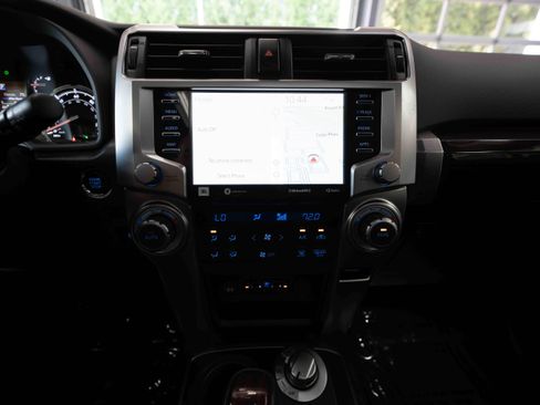 Used 2024 Toyota 4Runner Limited AWD/4WD image 17