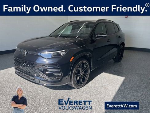 New 2026 Volkswagen Tiguan SE R-Line image 1
