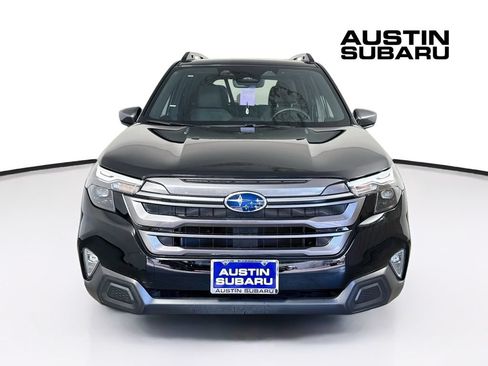 Used 2026 Subaru Forester Premium AWD/4WD image 3