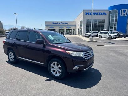 Used 2012 Toyota Highlander SE w/ Tow Pkg