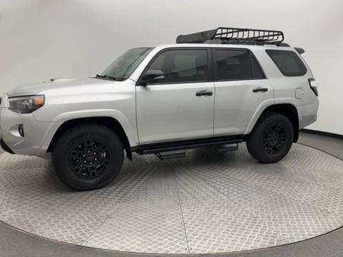Used 2021 Toyota 4Runner Venture AWD/4WD image 6