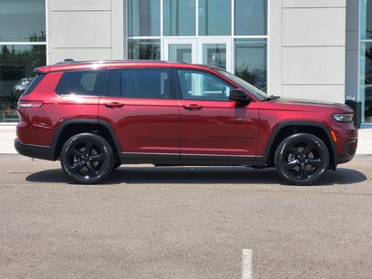 Used 2023 Jeep Grand Cherokee L Laredo