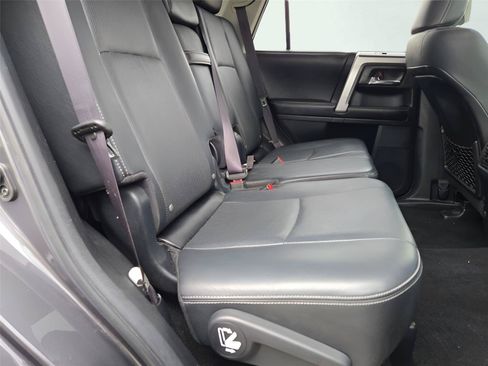 Used 2017 Toyota 4Runner Limited AWD/4WD image 8