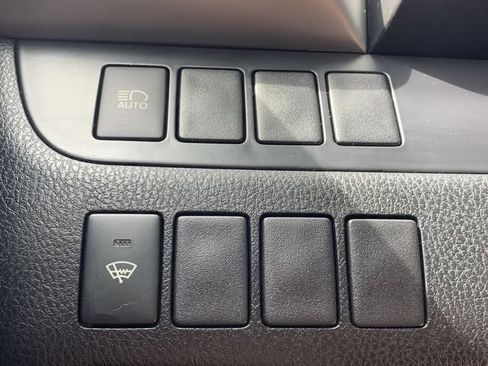 Certified 2019 Toyota Highlander LE AWD/4WD image 32