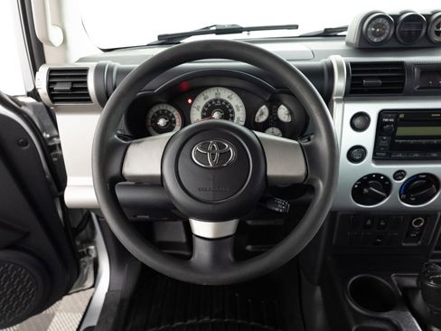 Used 2008 Toyota FJ Cruiser 4WD image 25