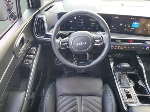 Certified 2024 Kia Sorento SX Prestige image 13