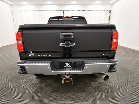 Used 2019 Chevrolet Silverado 2500 LTZ w/ Duramax Plus Package AWD/4WD image 6