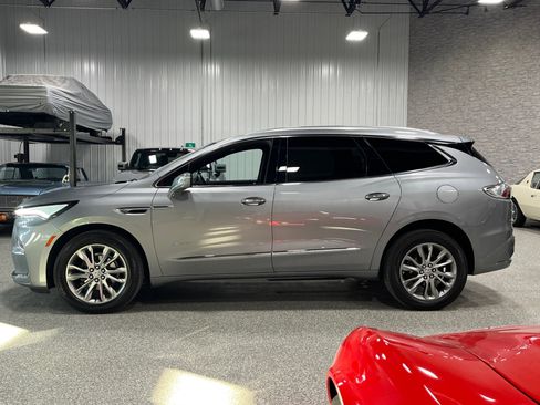 Certified 2024 Buick Enclave Avenir w/ Avenir Technology Package image 2