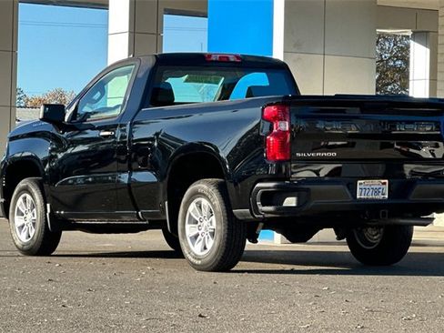 Used 2025 Chevrolet Silverado 1500 W/T w/ Trailering Package image 7