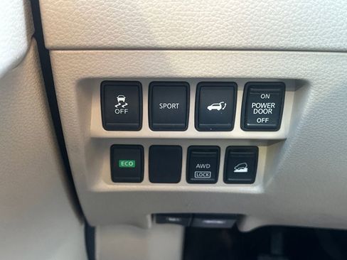 Used 2016 Nissan Rogue SL image 31