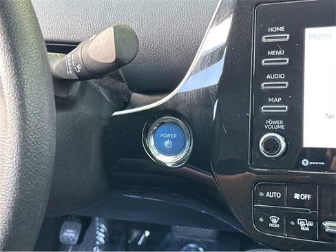 Used 2022 Toyota Prius L Eco image 26