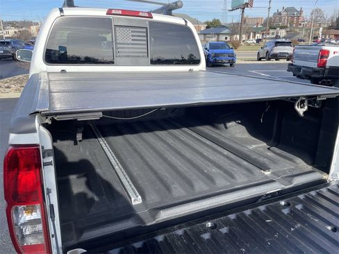 Used 2020 Nissan Frontier PRO-4X image 39
