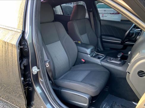 Used 2023 Dodge Charger SXT RWD image 9