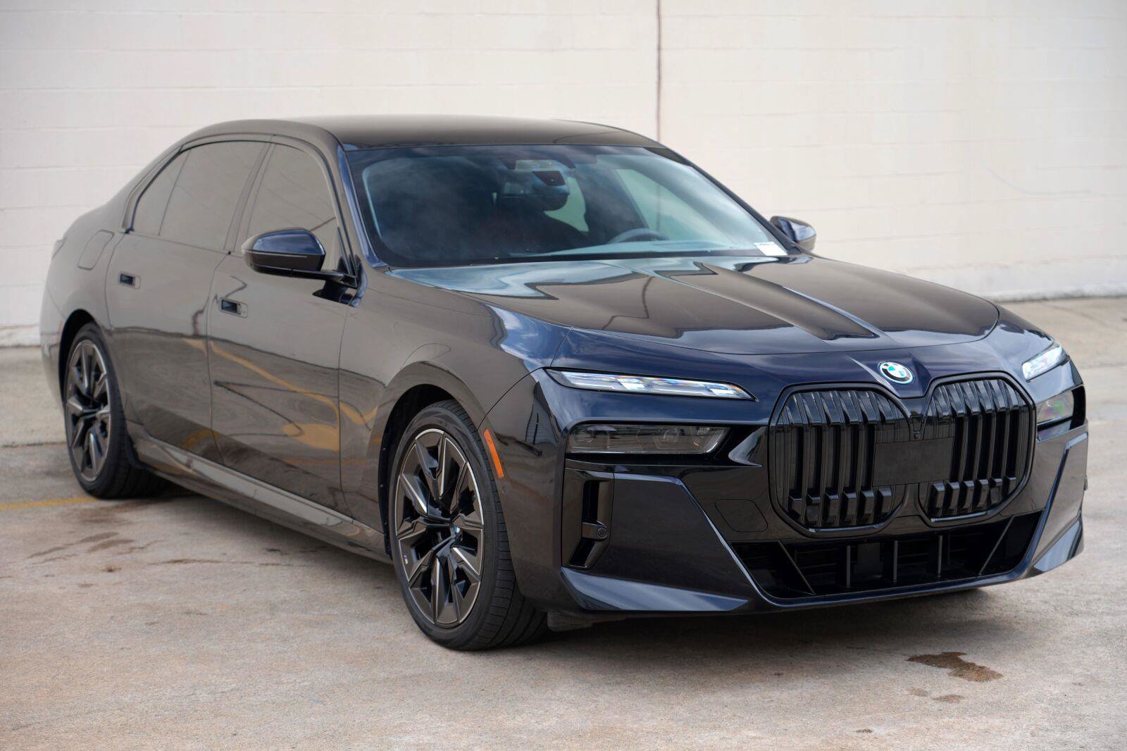 Used 2023 BMW i7 xDrive60 AWD/4WD image 72
