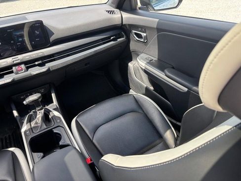 Used 2025 Kia K4 GT-Line w/ GT-Line Premium Package FWD image 17