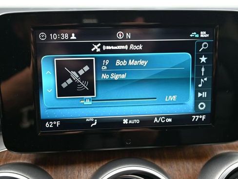 Used 2019 Mercedes-Benz C 300 4MATIC Sedan image 20