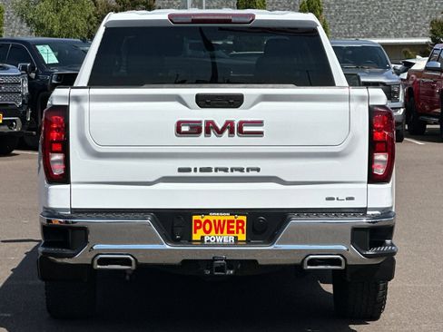 Used 2021 GMC Sierra 1500 SLE w/ X31 Off-Road Package AWD/4WD image 5