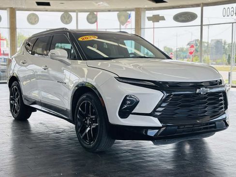 Used 2023 Chevrolet Blazer RS w/ Driver Confidence II Package AWD/4WD image 4
