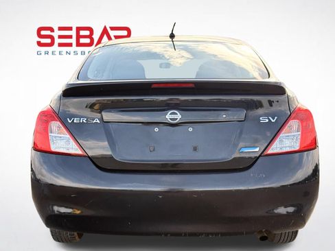 Used 2014 Nissan Versa SV FWD image 11