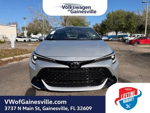 Used 2023 Toyota Corolla SE w/ SE Premium Package image 2