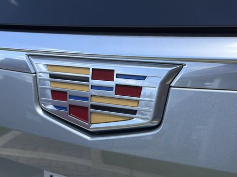 Certified 2024 Cadillac Escalade Premium Luxury AWD/4WD image 9