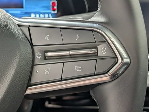 New 2027 Chevrolet Equinox LT w/ Convenience Package II AWD/4WD image 20
