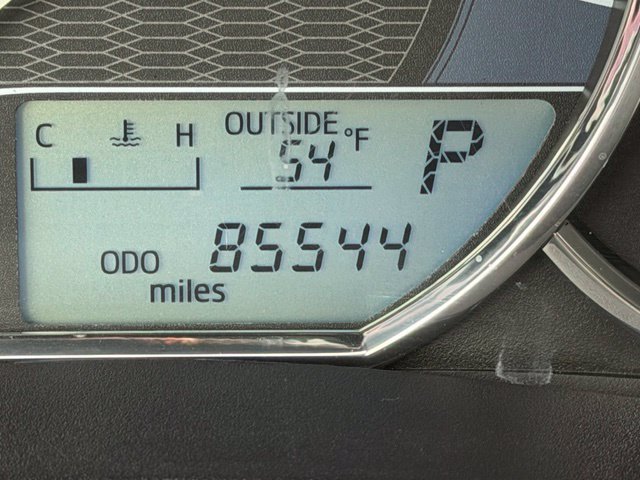 Used 2015 Toyota Corolla LE FWD image 4