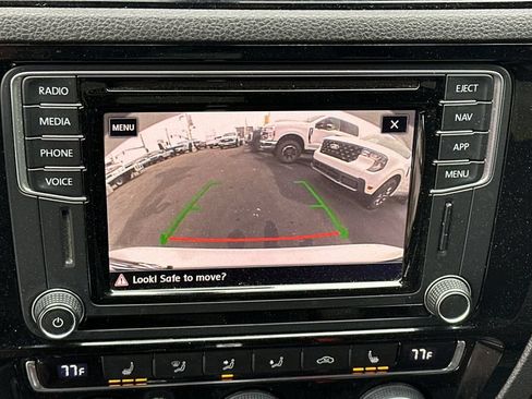 Used 2018 Volkswagen Jetta GLI FWD image 19