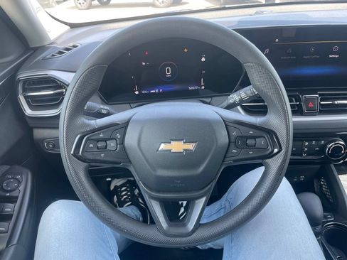 Used 2025 Chevrolet TrailBlazer LT AWD/4WD image 20