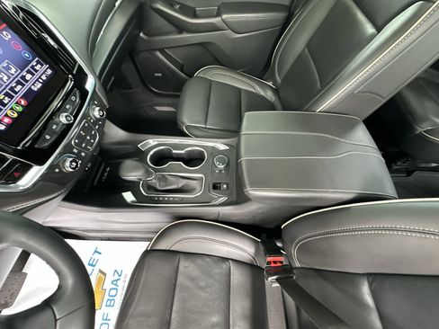 Certified 2023 Chevrolet Traverse Premier FWD image 35