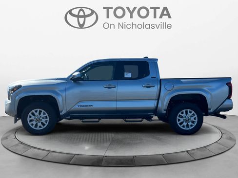 Used 2024 Toyota Tacoma SR5 image 2