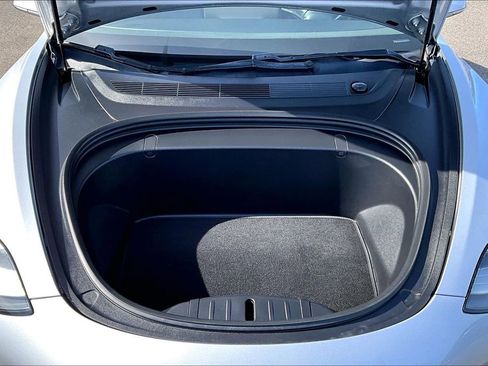 Used 2018 Tesla Model 3 Long Range image 10