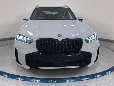 Certified 2024 BMW X5 xDrive40i w/ M Sport Package AWD/4WD image 3