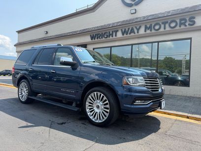 Used 2017 Lincoln Navigator Select