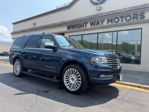 Used 2017 Lincoln Navigator Select AWD/4WD image 1