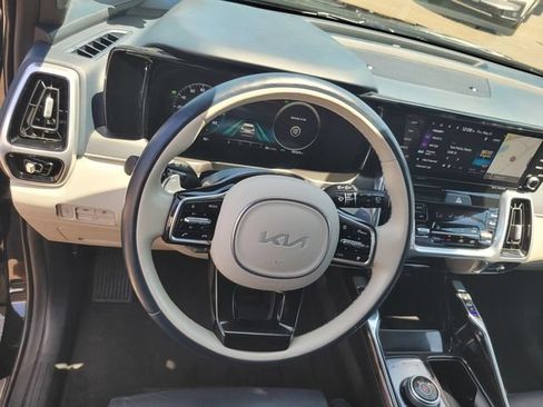Used 2023 Kia Sorento SX Prestige w/ Panoramic Sunroof Package AWD/4WD image 30