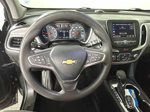 Used 2022 Chevrolet Equinox LS FWD image 15