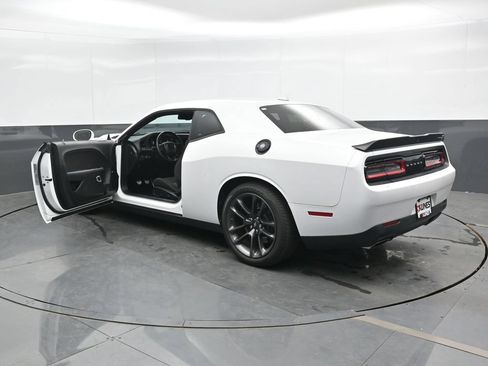 Used 2021 Dodge Challenger R/T Scat Pack RWD image 50