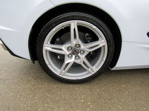 Used 2024 Chevrolet Corvette Stingray Coupe image 24