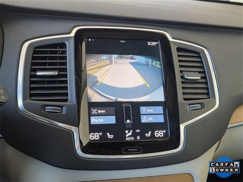 Used 2021 Volvo XC90 T8 Inscription Expression w/ Climate Package image 17