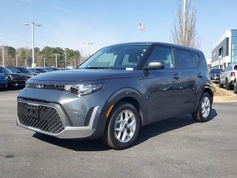 Certified 2025 Kia Soul LX image 29