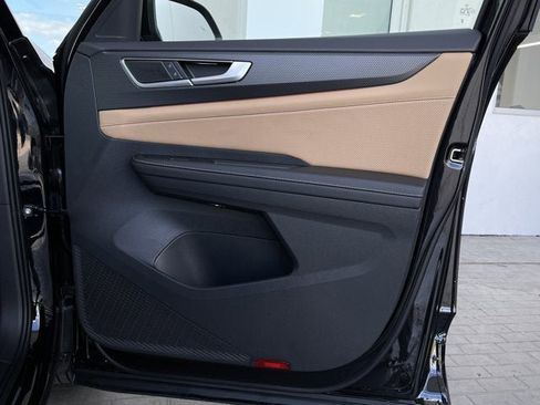 New 2026 Volkswagen Atlas Cross Sport SEL R-Line image 19