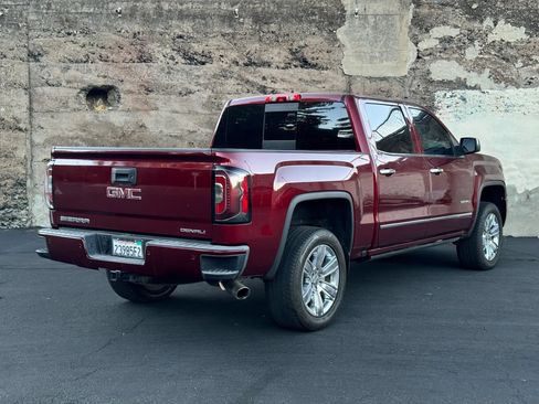 Used 2017 GMC Sierra 1500 Denali RWD image 4