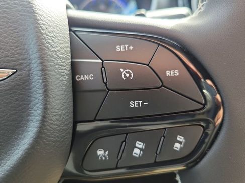 New 2026 Chrysler Pacifica Select w/ S Appearance Package image 18