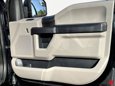 Used 2016 Ford F150 XL w/ Equipment Group 101A Mid image 25