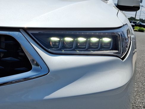 Used 2018 Acura TLX V6 SH-AWD w/ Technology Pkg image 10