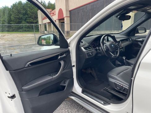 Used 2019 BMW X1 xDrive28i w/ Convenience Package AWD/4WD image 13